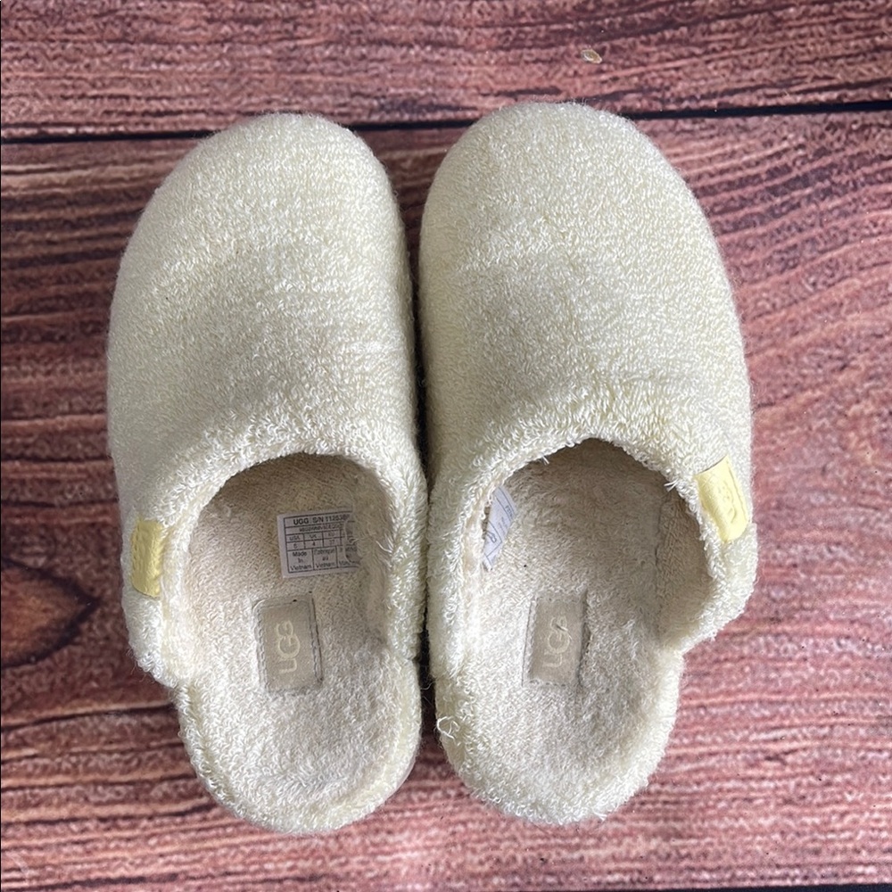 UGG Soft Cream Slippers